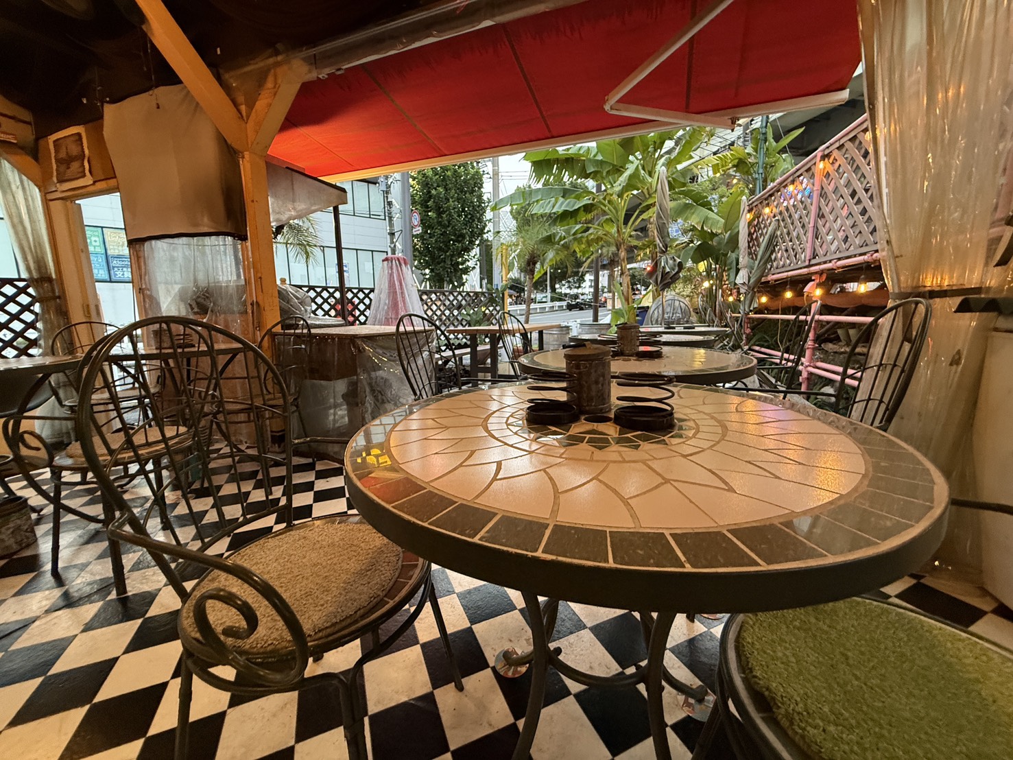 SEASIDE GARDENの店内1階席
